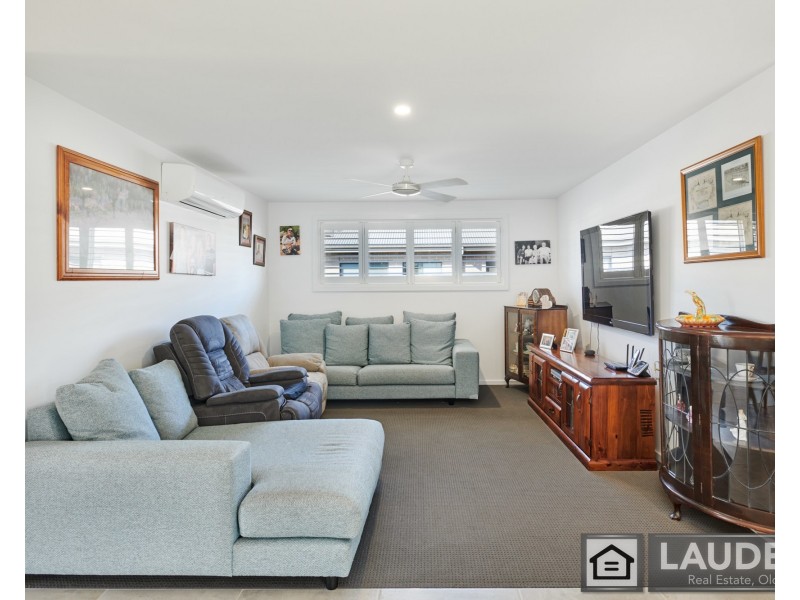 1/15 Tropicbird Crescent, Old Bar NSW 2430