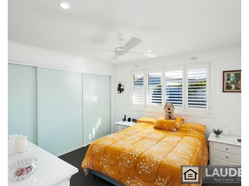 1/15 Tropicbird Crescent, Old Bar NSW 2430