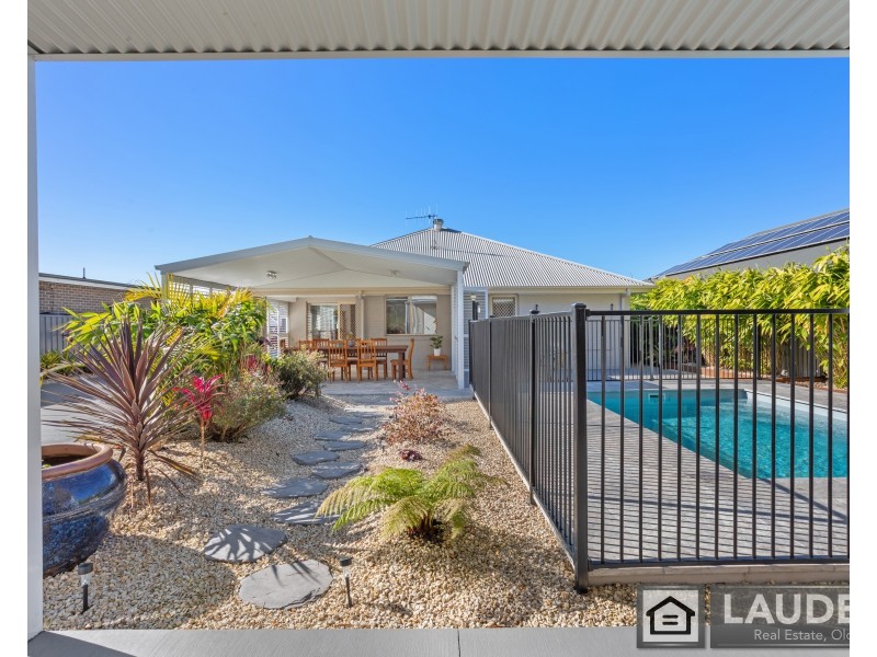 4 Threadfin Court, Old Bar NSW 2430