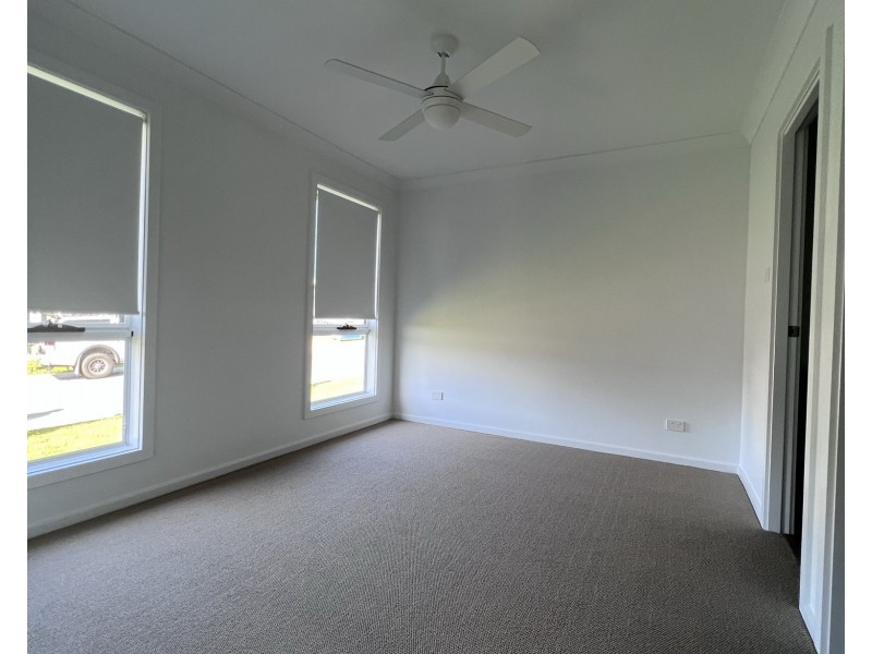 18 Marra Drive, Old Bar NSW 2430