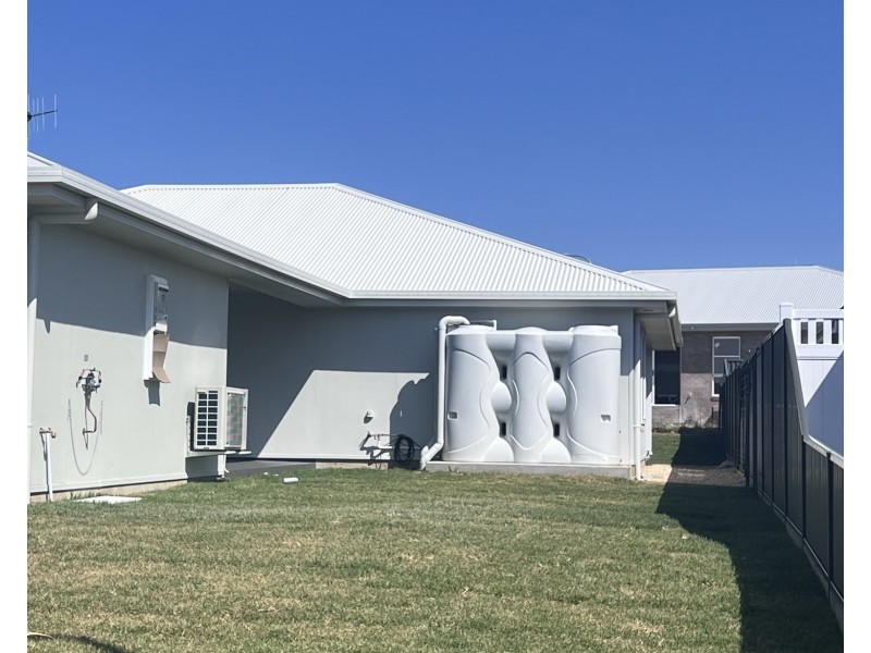 18 Marra Drive, Old Bar NSW 2430