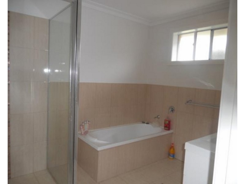 33 Bluehaven Drive, Old Bar NSW 2430