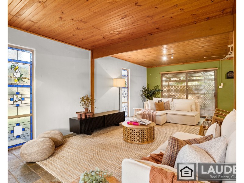 15 South Heron Road, Old Bar NSW 2430