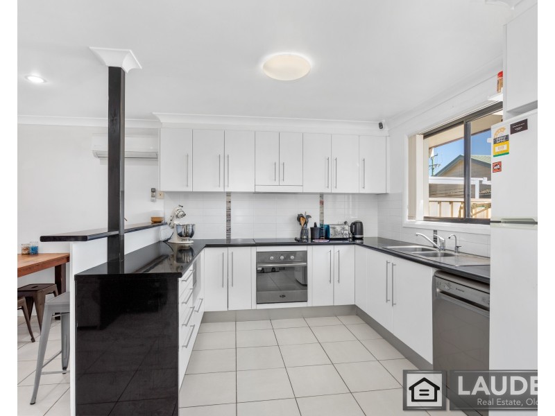 3/1 Connell Street, Old Bar NSW 2430