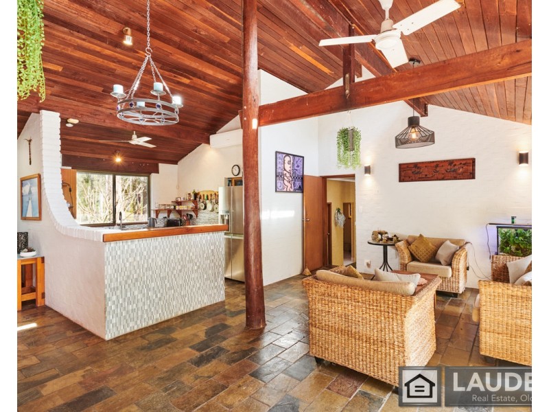 168 Metz Road, Old Bar NSW 2430