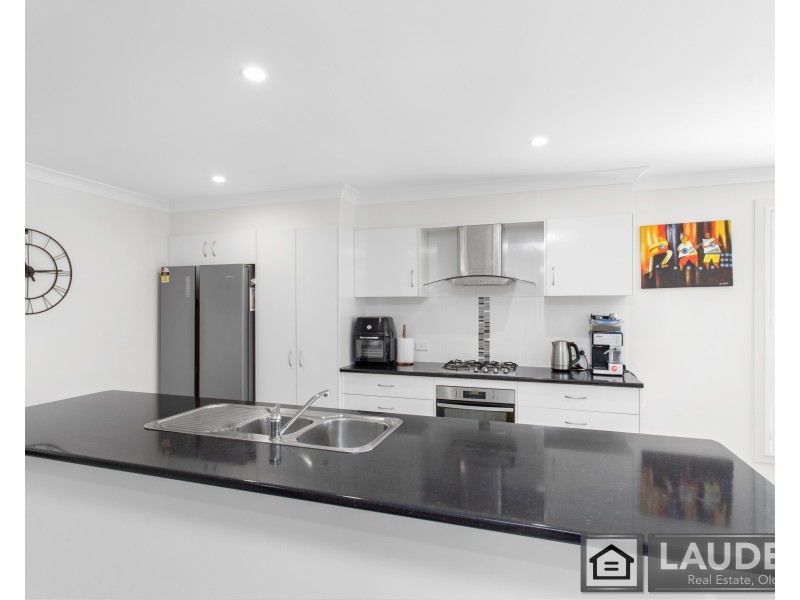 9 Threadfin Court, Old Bar NSW 2430