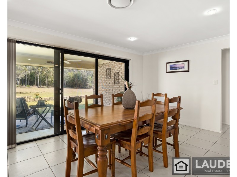 8 Kadungle Close, Wallabi Point NSW 2430