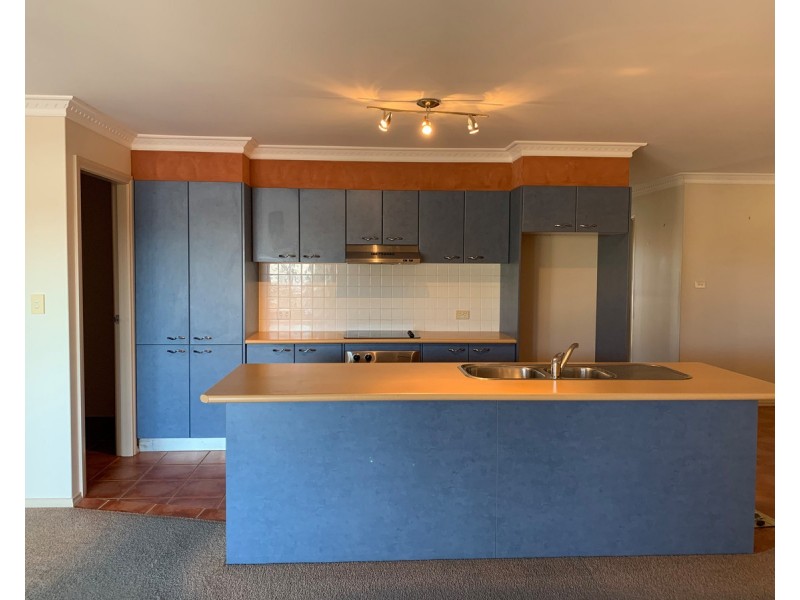 2/3 Ivy Crescent, Old Bar NSW 2430