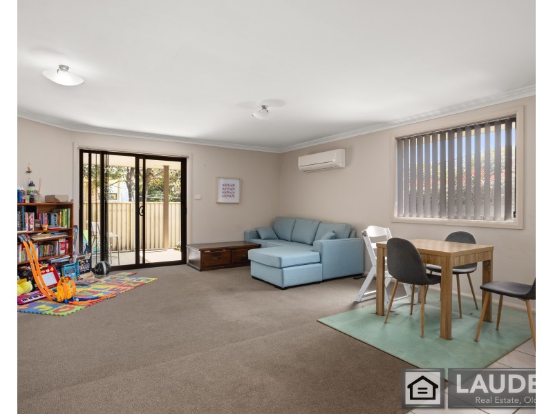 2/11 Rosier Place, Old Bar NSW 2430