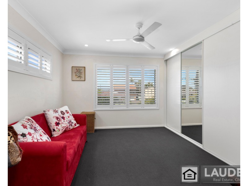 23 Old Bar Road, Old Bar NSW 2430