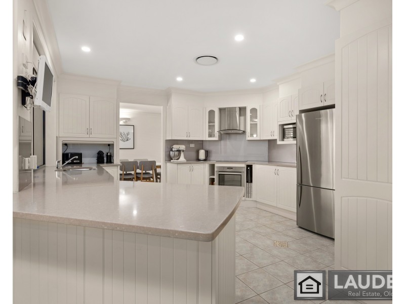6 Spinnaker Cove, Wallabi Point NSW 2430