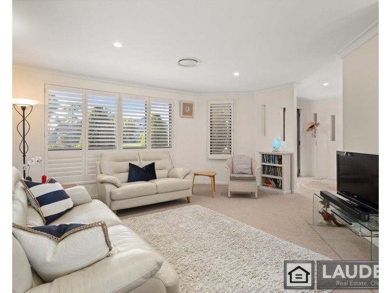 6 Spinnaker Cove, Wallabi Point NSW 2430