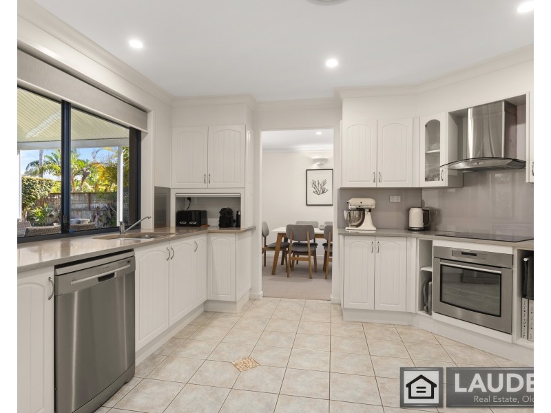 6 Spinnaker Cove, Wallabi Point NSW 2430