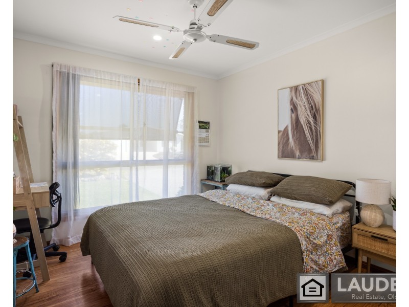 18 Pryor Crescent, Old Bar NSW 2430