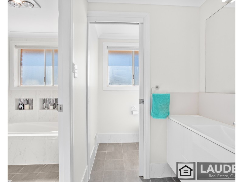 11 Newlan Court, Old Bar NSW 2430