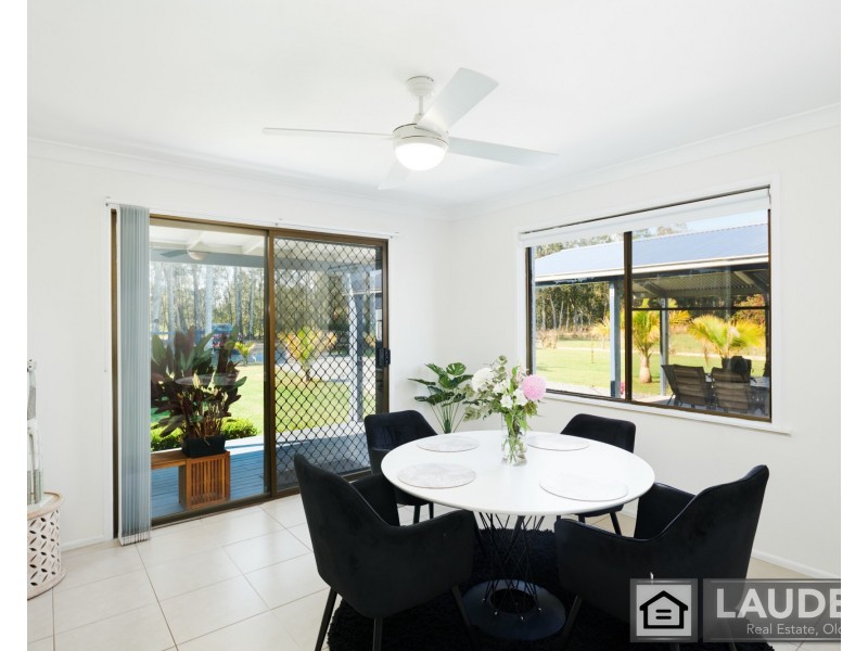 10 Narrung Place, Oxley Island NSW 2430