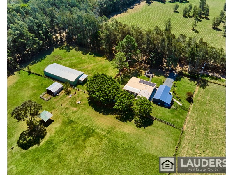 10 Narrung Place, Oxley Island NSW 2430