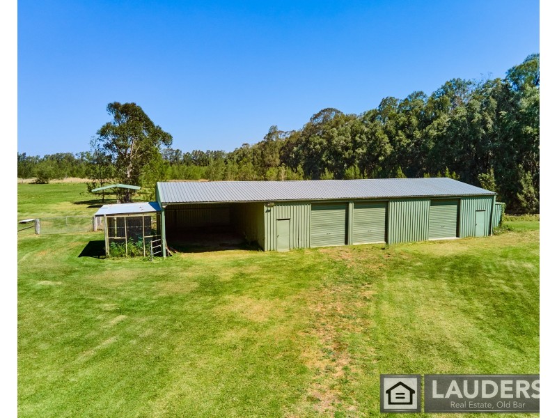 10 Narrung Place, Oxley Island NSW 2430