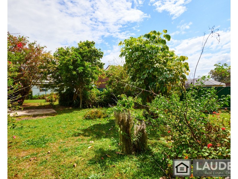 10 Richardson Street, Old Bar NSW 2430