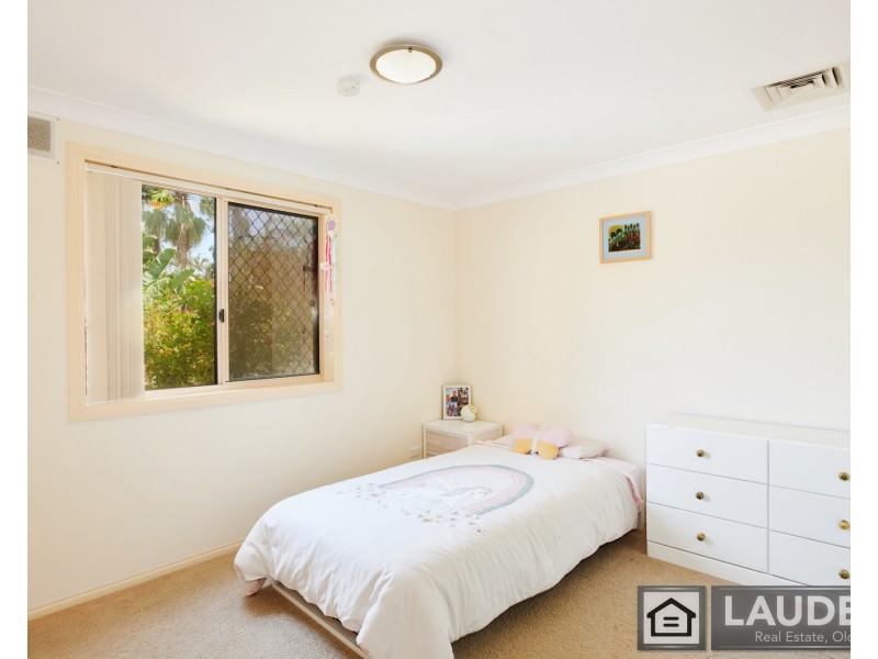 2 Sunrise Close, Old Bar NSW 2430