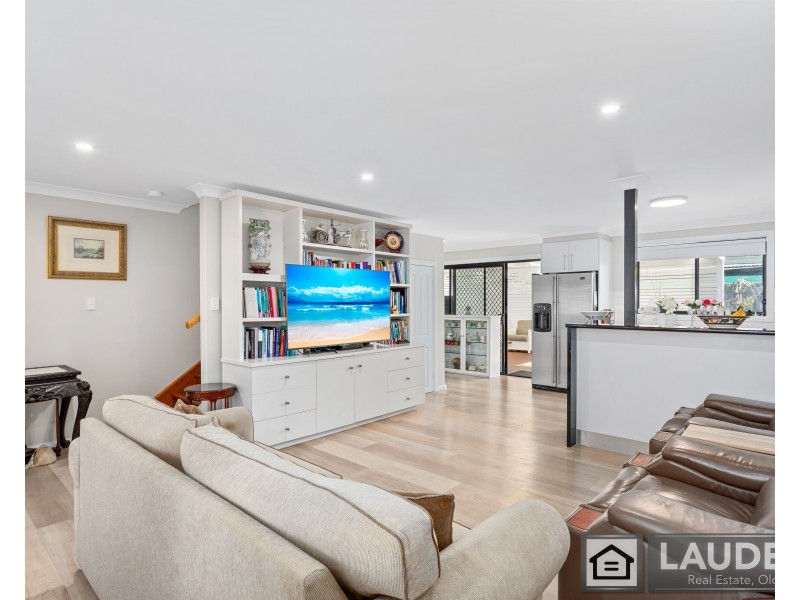 2/1 Connell Street, Old Bar NSW 2430