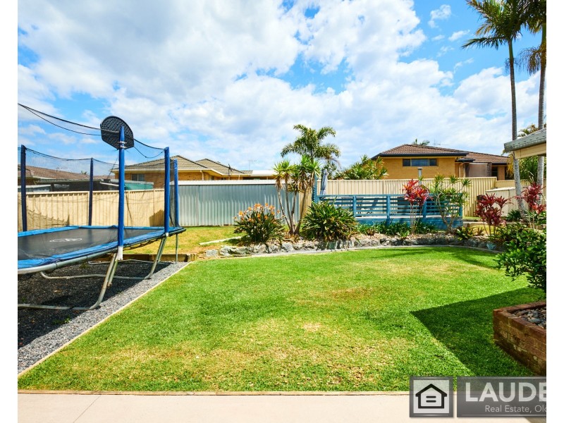 97 Waterman Street, Old Bar NSW 2430