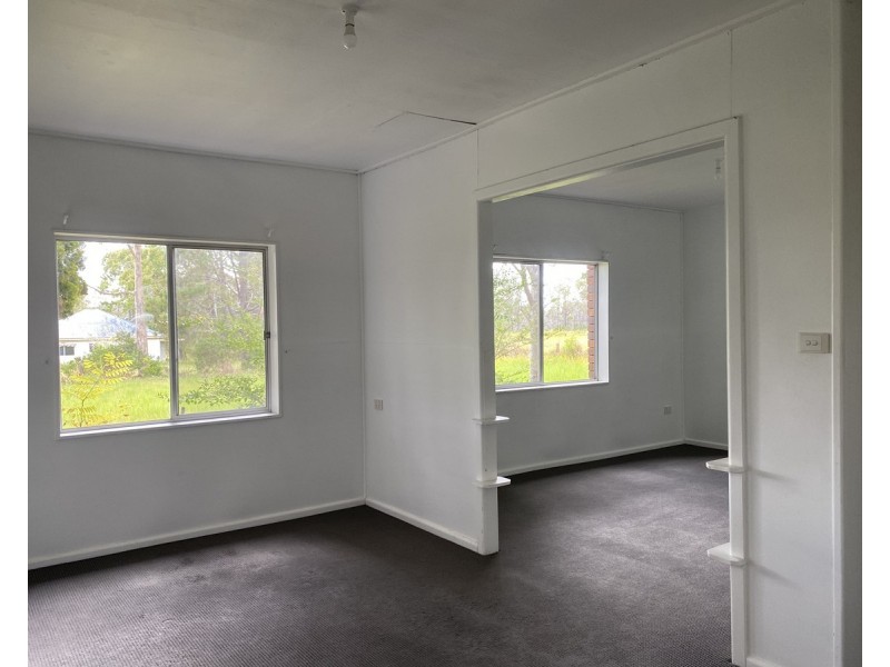 981 Old Bar Road, Old Bar NSW 2430