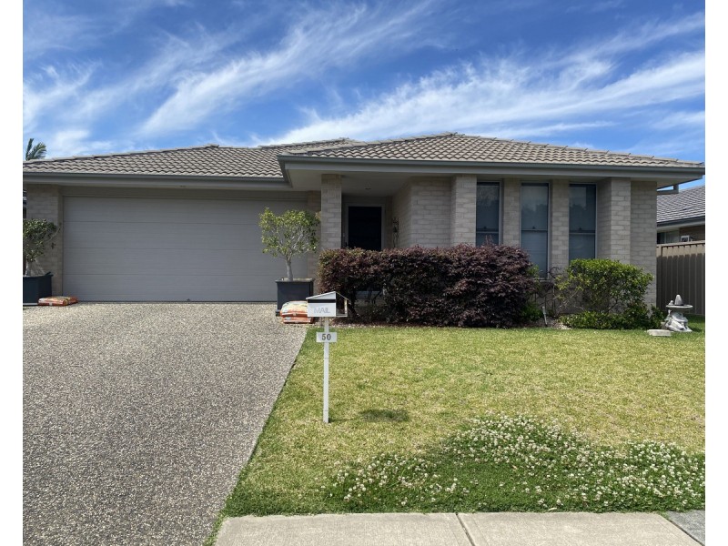 50 Albatross Way, Old Bar NSW 2430