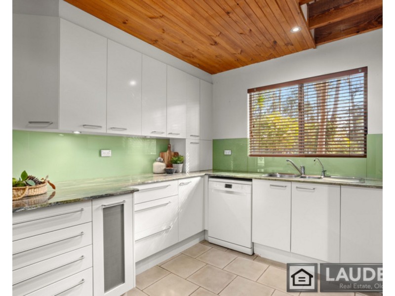 15 South Heron Road, Old Bar NSW 2430