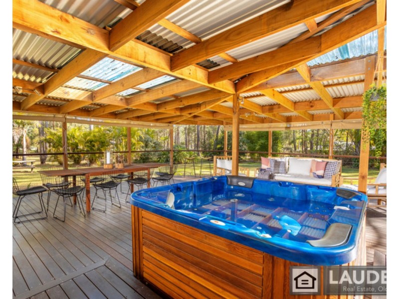 15 South Heron Road, Old Bar NSW 2430