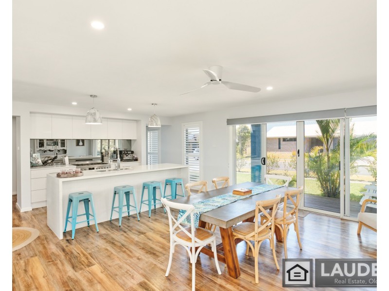 2 Hartlyn Drive, Wallabi Point NSW 2430