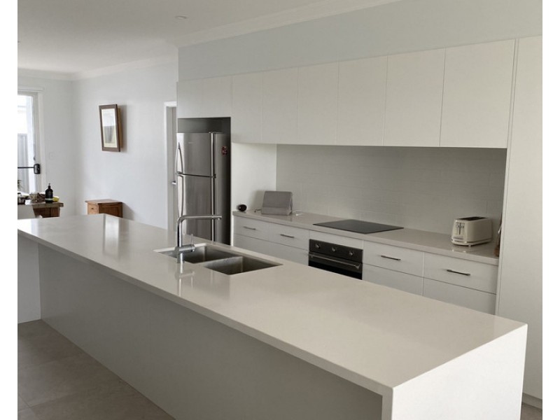 1 Bunyan Avenue, Old Bar NSW 2430