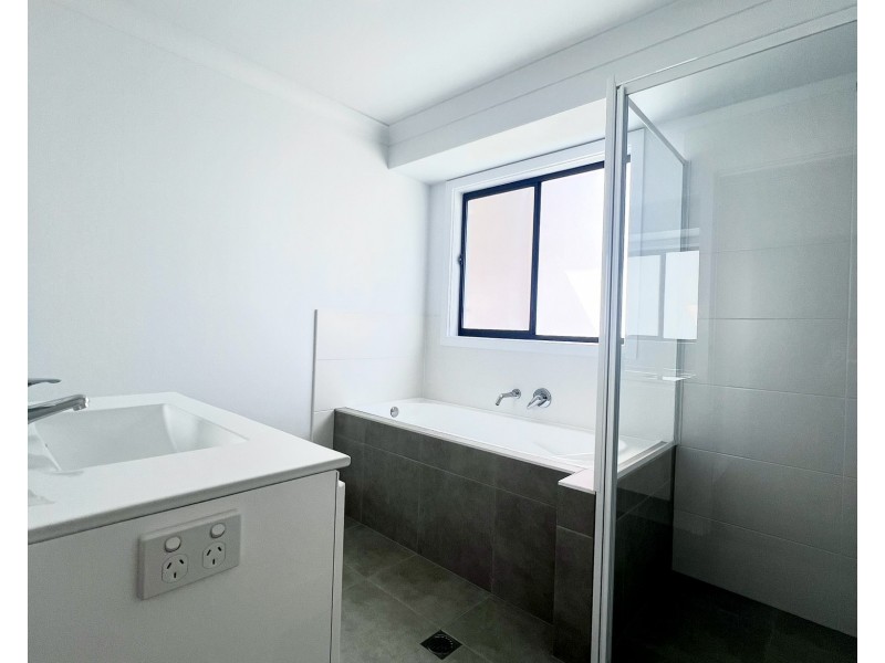 16 Marra Drive, Old Bar NSW 2430