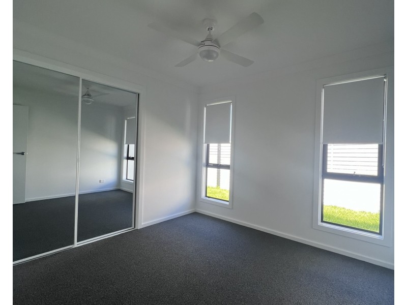 16 Marra Drive, Old Bar NSW 2430