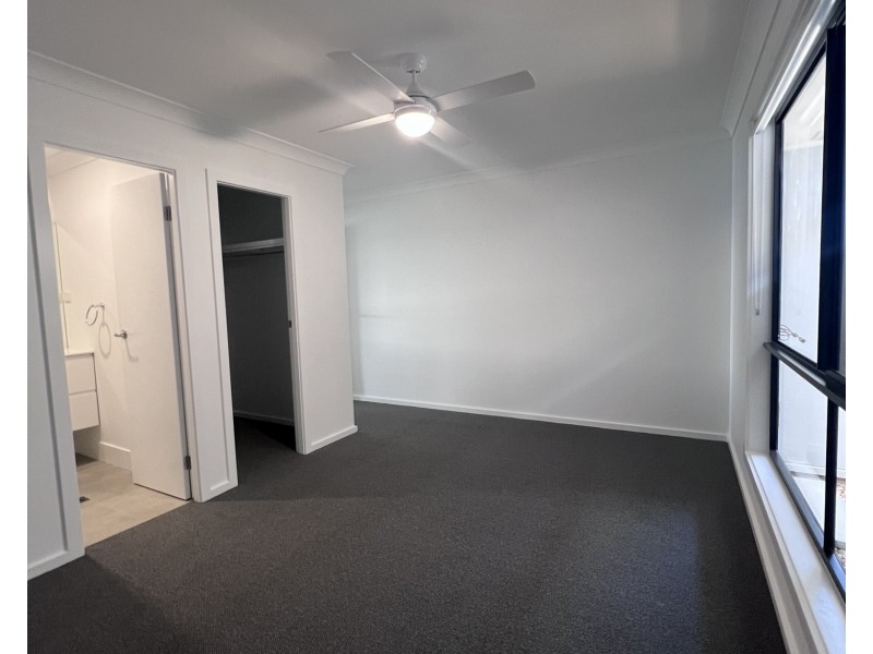 16 Marra Drive, Old Bar NSW 2430