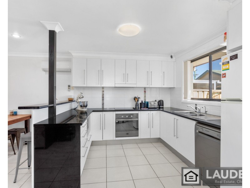 3/1 Connell Street, Old Bar NSW 2430