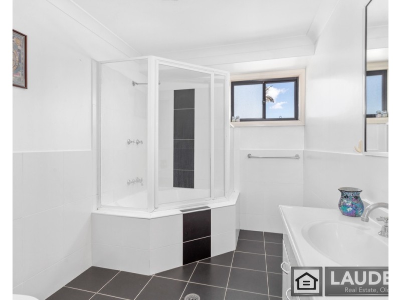 3/1 Connell Street, Old Bar NSW 2430