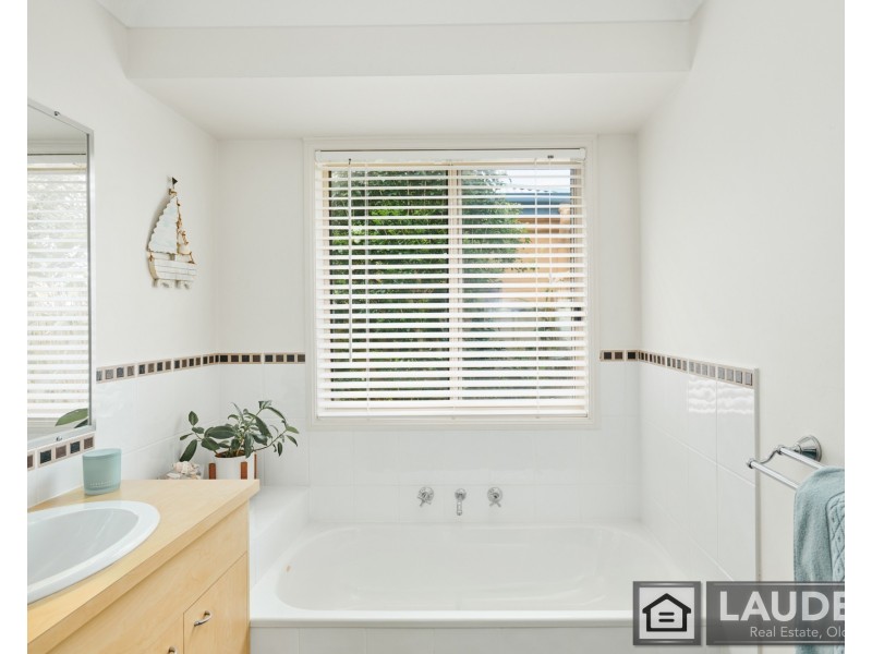 13 Surfsound Avenue, Wallabi Point NSW 2430