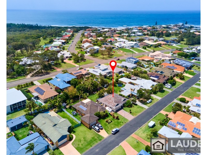 13 Surfsound Avenue, Wallabi Point NSW 2430