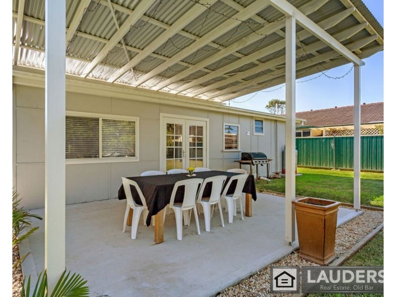 36 Old Bar Road, Old Bar NSW 2430