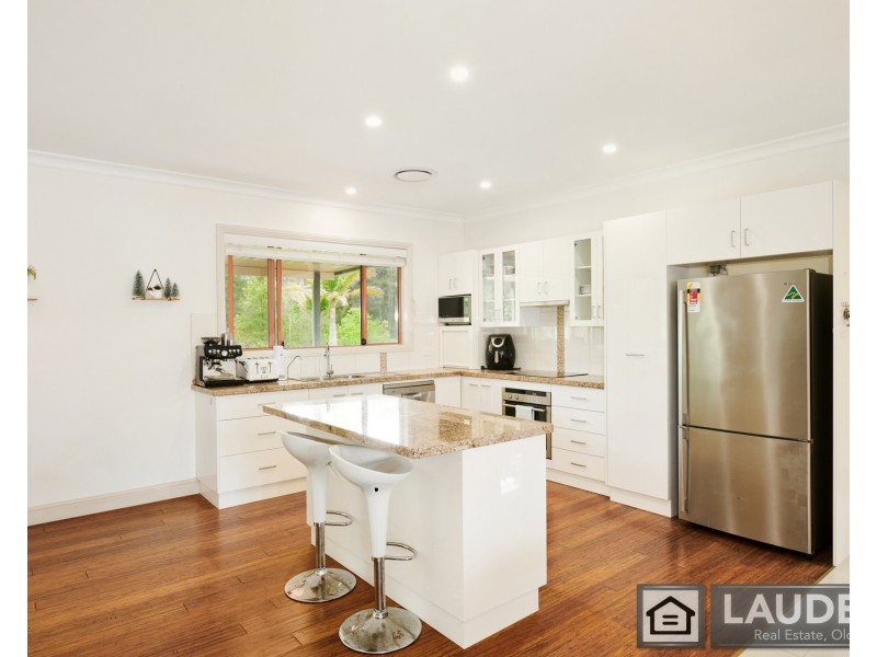 1 Emily Close, Taree South NSW 2430