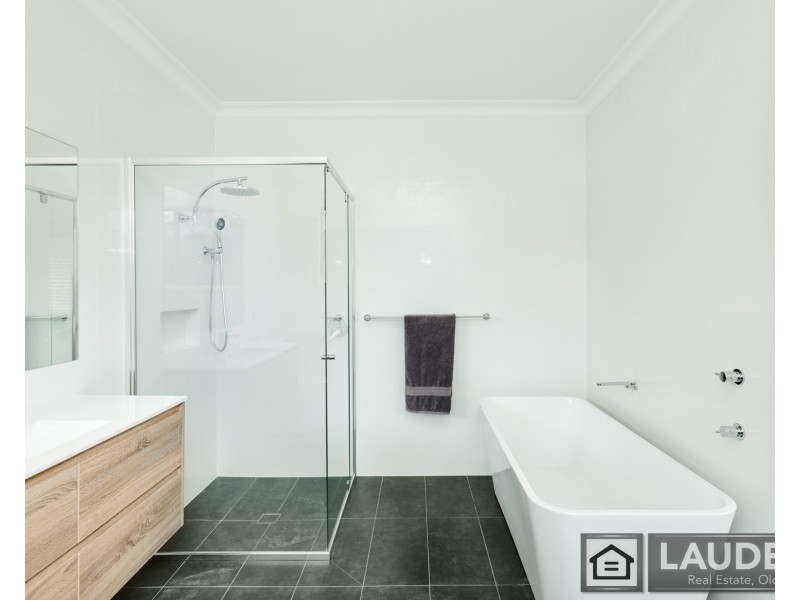 1 Emily Close, Taree South NSW 2430