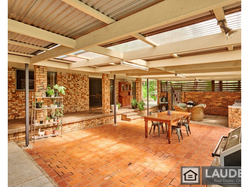27 Kolinda Drive, Old Bar NSW 2430