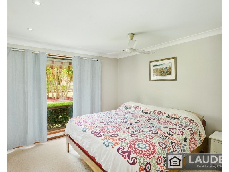 27 Kolinda Drive, Old Bar NSW 2430