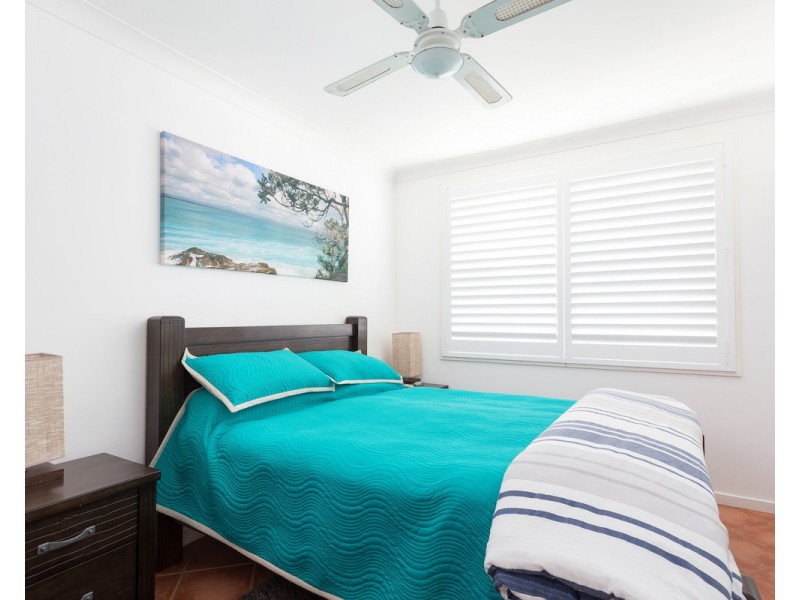 9 Lewis Street, Old Bar NSW 2430