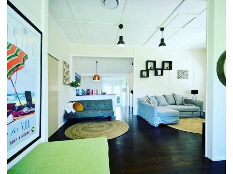 36 Old Bar Road, Old Bar NSW 2430