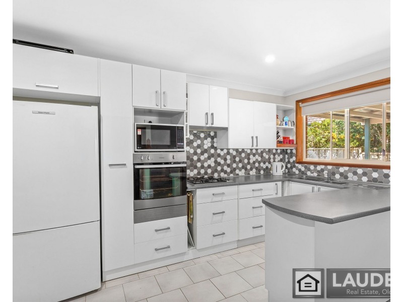 2/27 Carrabeen Drive, Old Bar NSW 2430