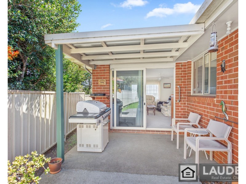 2/27 Carrabeen Drive, Old Bar NSW 2430