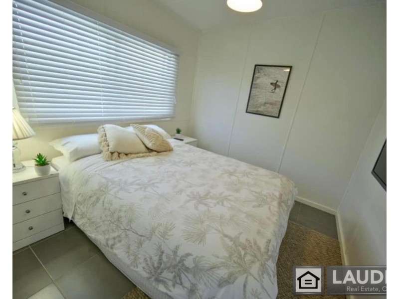 36 Old Bar Road, Old Bar NSW 2430