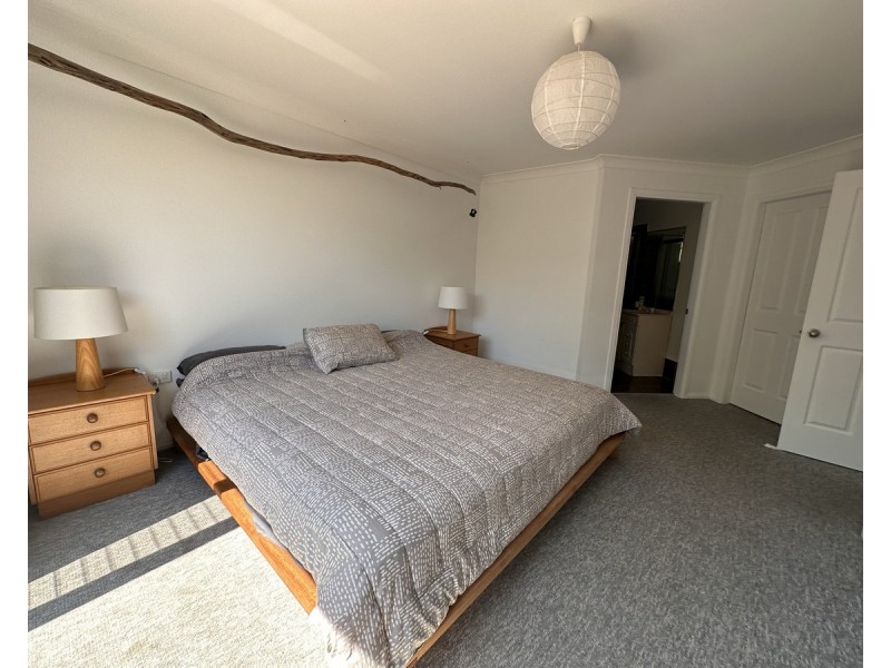 15 Spinnaker Cove, Wallabi Point NSW 2430